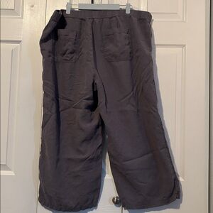 Pure Jill linen blend capri size 2X grey
